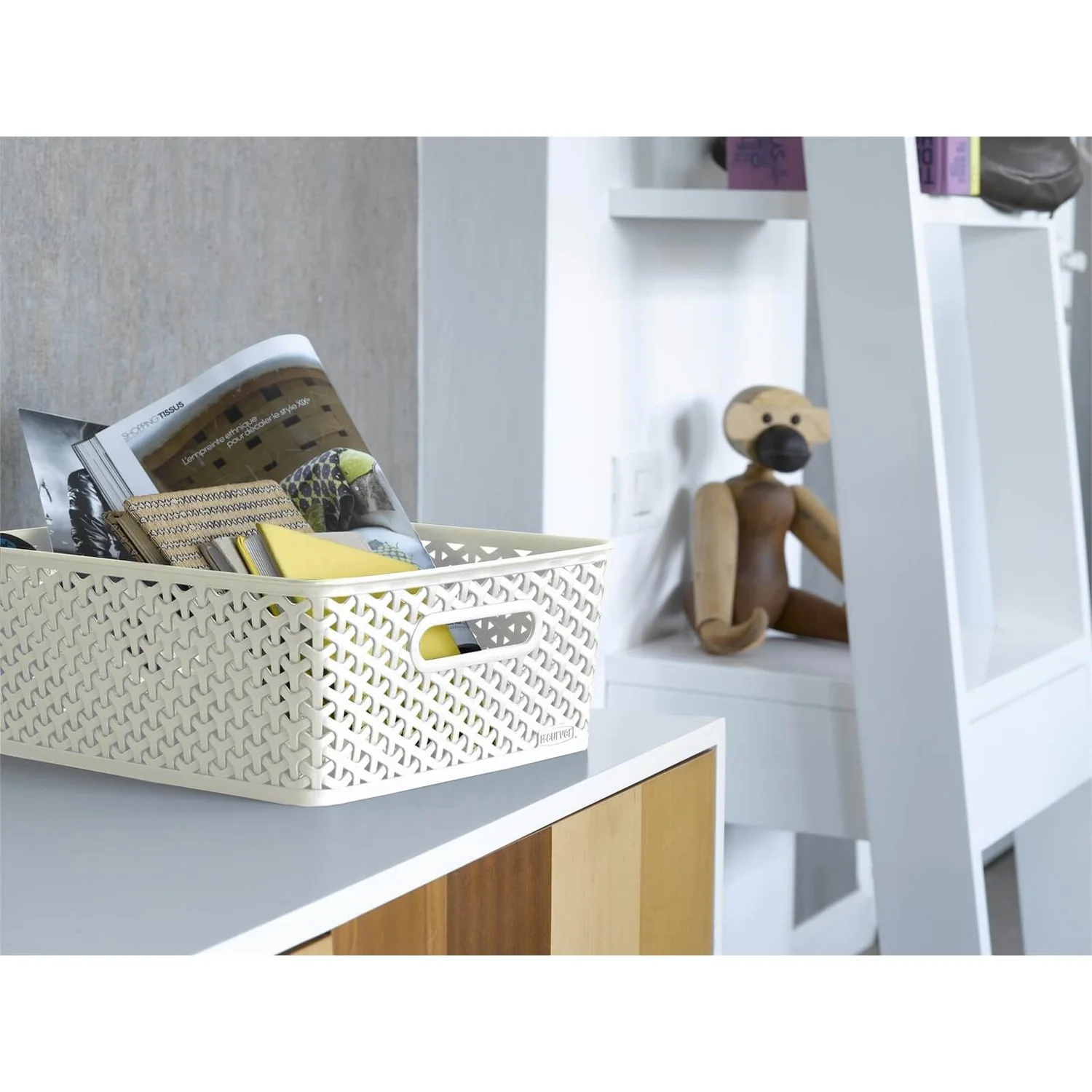 Curver My Style Medium Rectangular Plastic Storage Basket - Vintage White - 13L 4 Curver My Style Medium Rectangular Plastic Storage Basket - Vintage White - 13L - Image 2