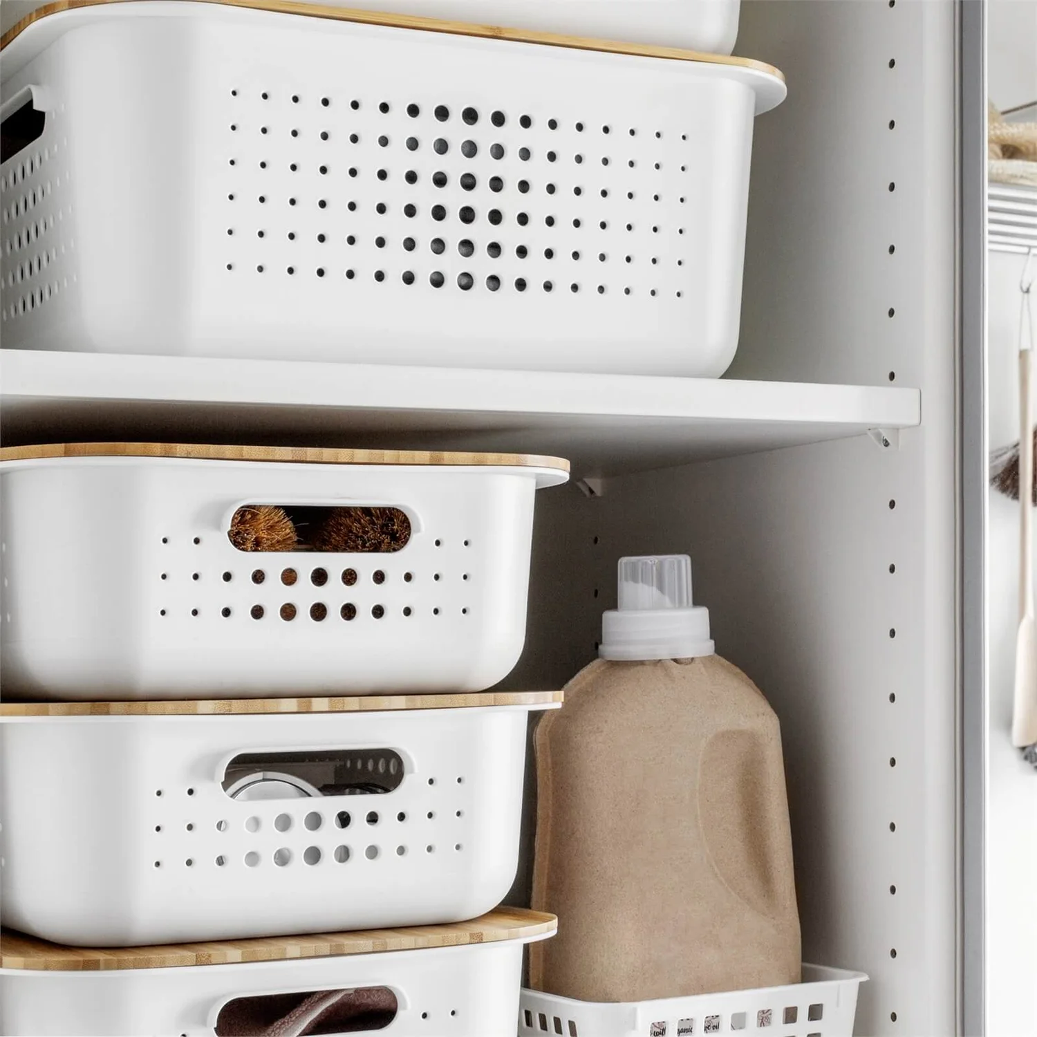 Smartstore 6L Wardrobe Basket - White 6 Smartstore 6L Wardrobe Basket - White - Image 4