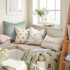 Printed Super Soft Throw - Strawberry Design - 125x150cm -Home Style Sales 13163847 1224931691523701