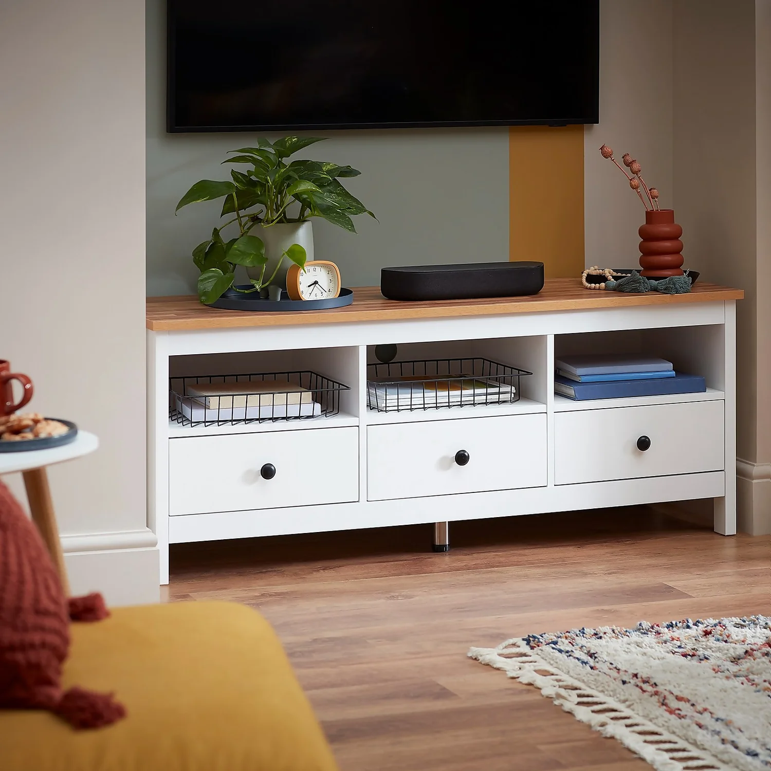 Ren Wide TV Unit - White 4 Ren Wide TV Unit - White - Image 2