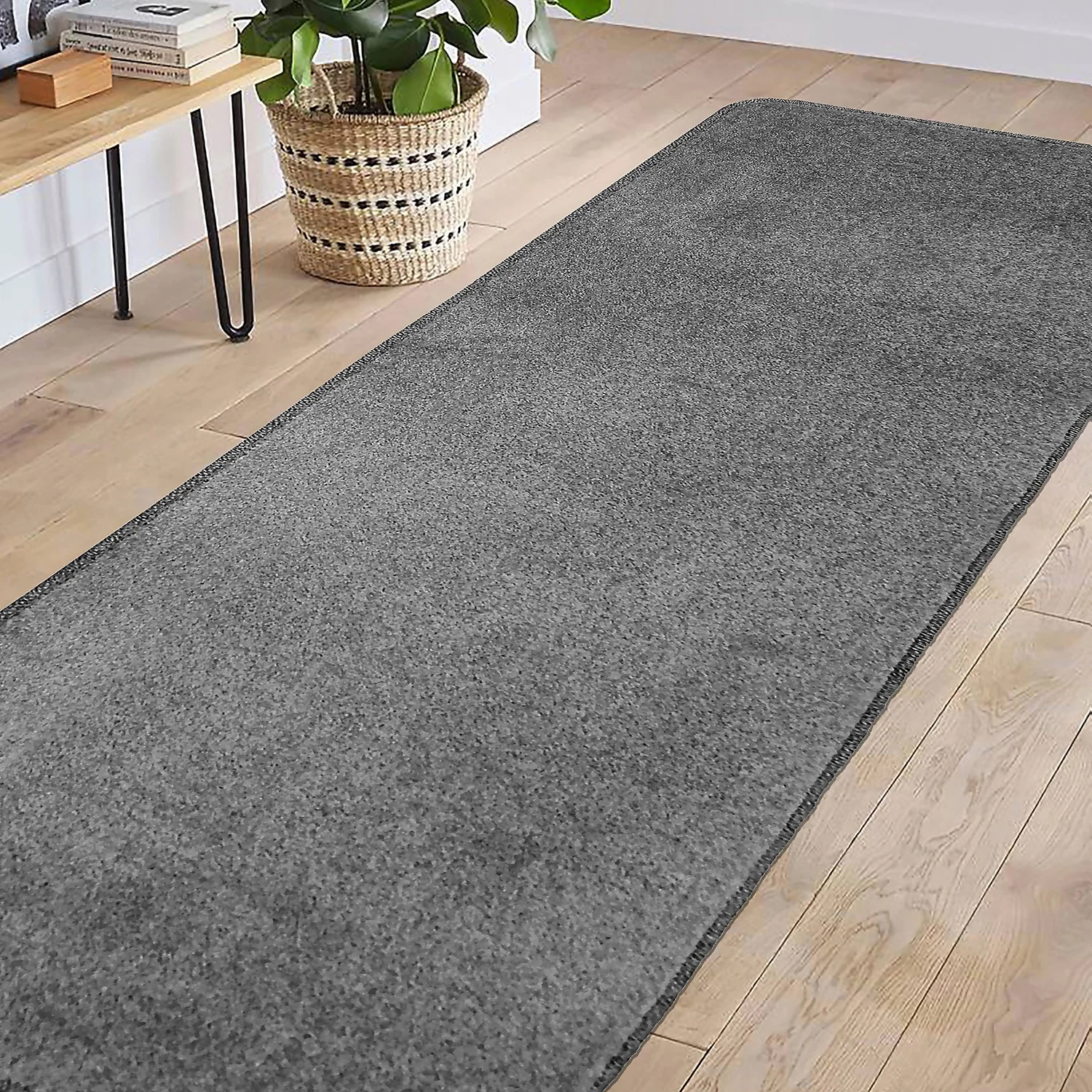 High Grade Runner - Dark Grey - 60x250cm 4 High Grade Runner - Dark Grey - 60x250cm - Image 2