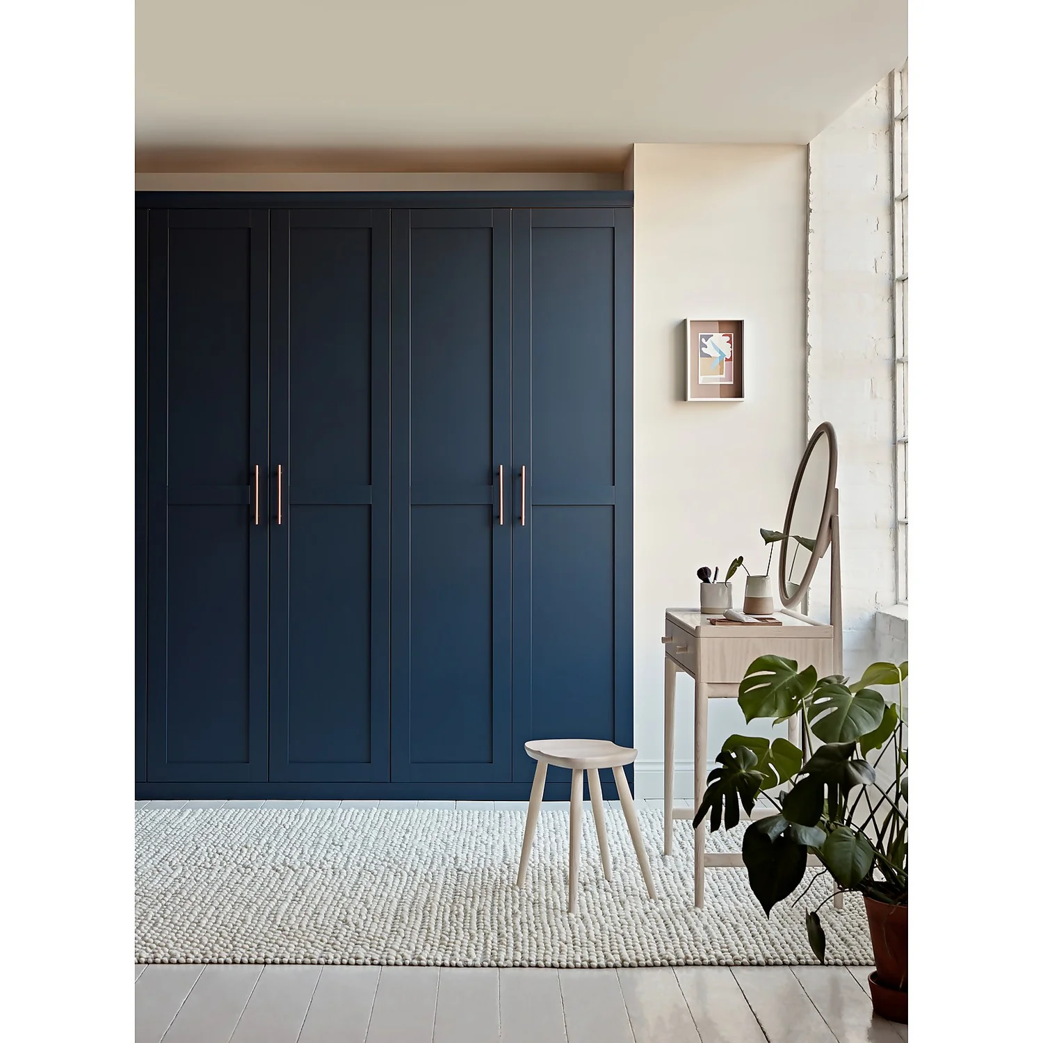 House Beautiful Realm Fitted Look Quad Wardrobe, Oak Effect Carcass - Navy Blue Shaker Doors (W) 1901mm X (H) 2256mm 4 House Beautiful Realm Fitted Look Quad Wardrobe, Oak Effect Carcass - Navy Blue Shaker Doors (W) 1901mm X (H) 2256mm - Image 2