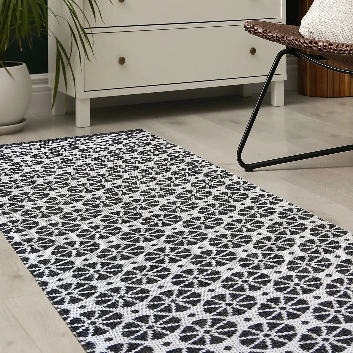 Recycled Cotton Starburst Rug - Monochrome - 60x180cm 8 Recycled Cotton Starburst Rug - Monochrome - 60x180cm - Image 6