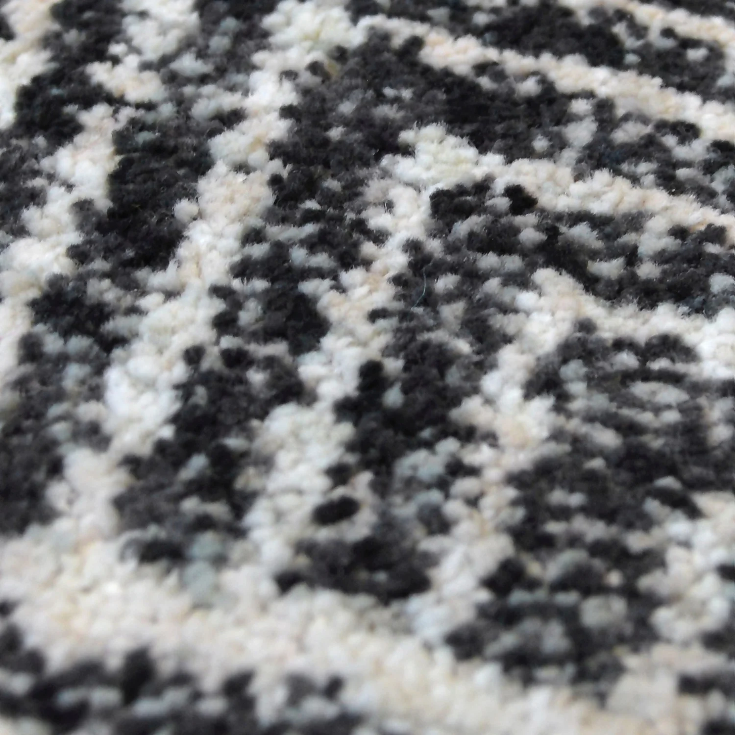 Neptune Recycled Geometric Rug - 160x230cm 5 Neptune Recycled Geometric Rug - 160x230cm - Image 3