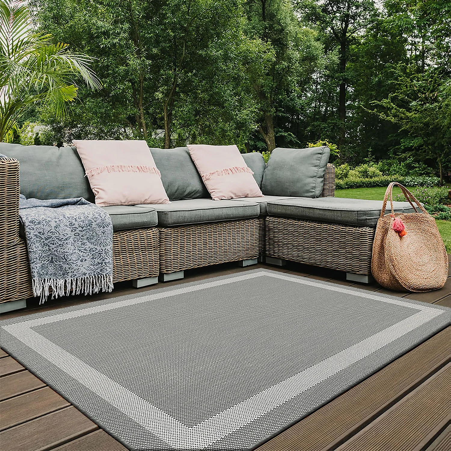 Duo Weave Indoor/Outdoor Rug - Silver - 120x170cm 4 Duo Weave Indoor/Outdoor Rug - Silver - 120x170cm - Image 2