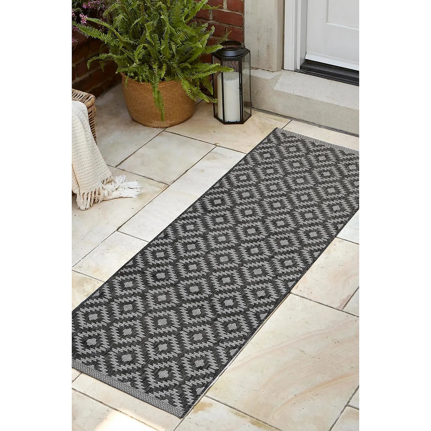 Indoor Outdoor Geo Runner - Silver - 67x200cm 4 Indoor Outdoor Geo Runner - Silver - 67x200cm - Image 2